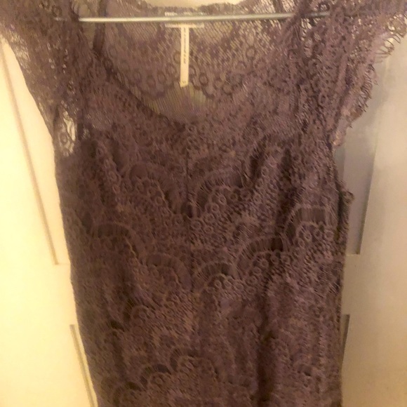 Lace mauve dress - Picture 1 of 2